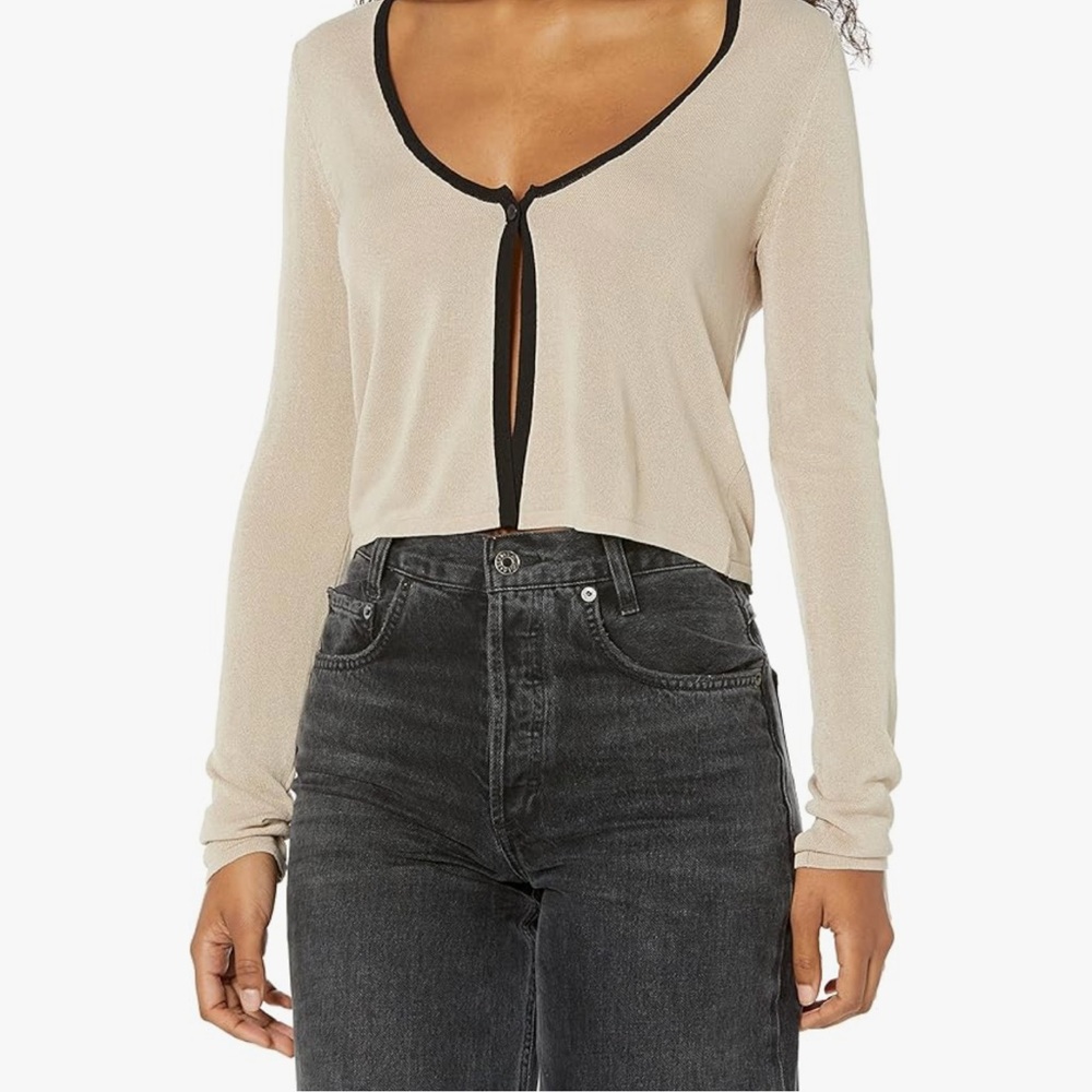 NWT MONROW Beige One Button Closure Blouse Size XLarge